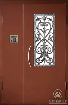 Дверь в тамбур с электромеханическим замком-111